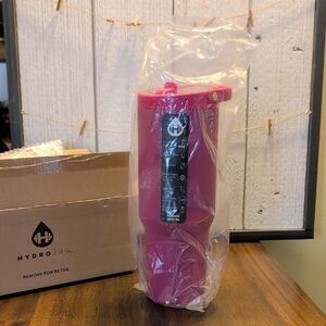 HydroJug Sport 32 Oz - Harvest Berry NWT's